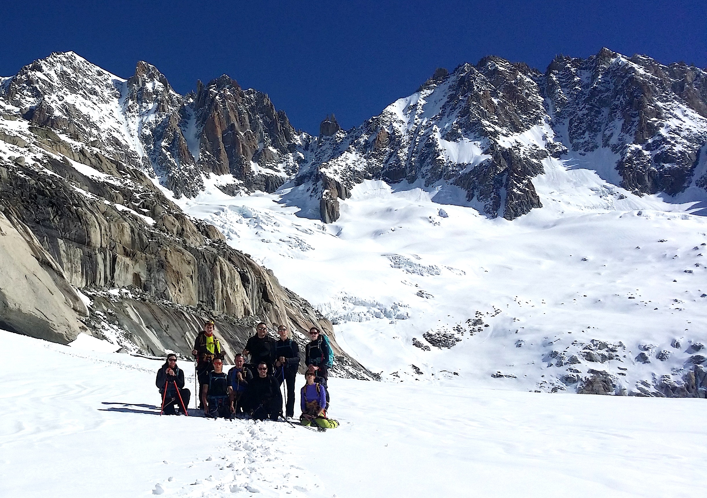 Sur le glacier du Talèfre, avant de descendre le passage dit "du couloir central"